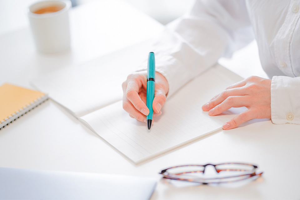 テレアポで担当者不在時の対応5選！電話営業のコツも紹介